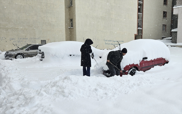 turkiye nin yarisinda okullar tatil gozler 19416983 4886 m