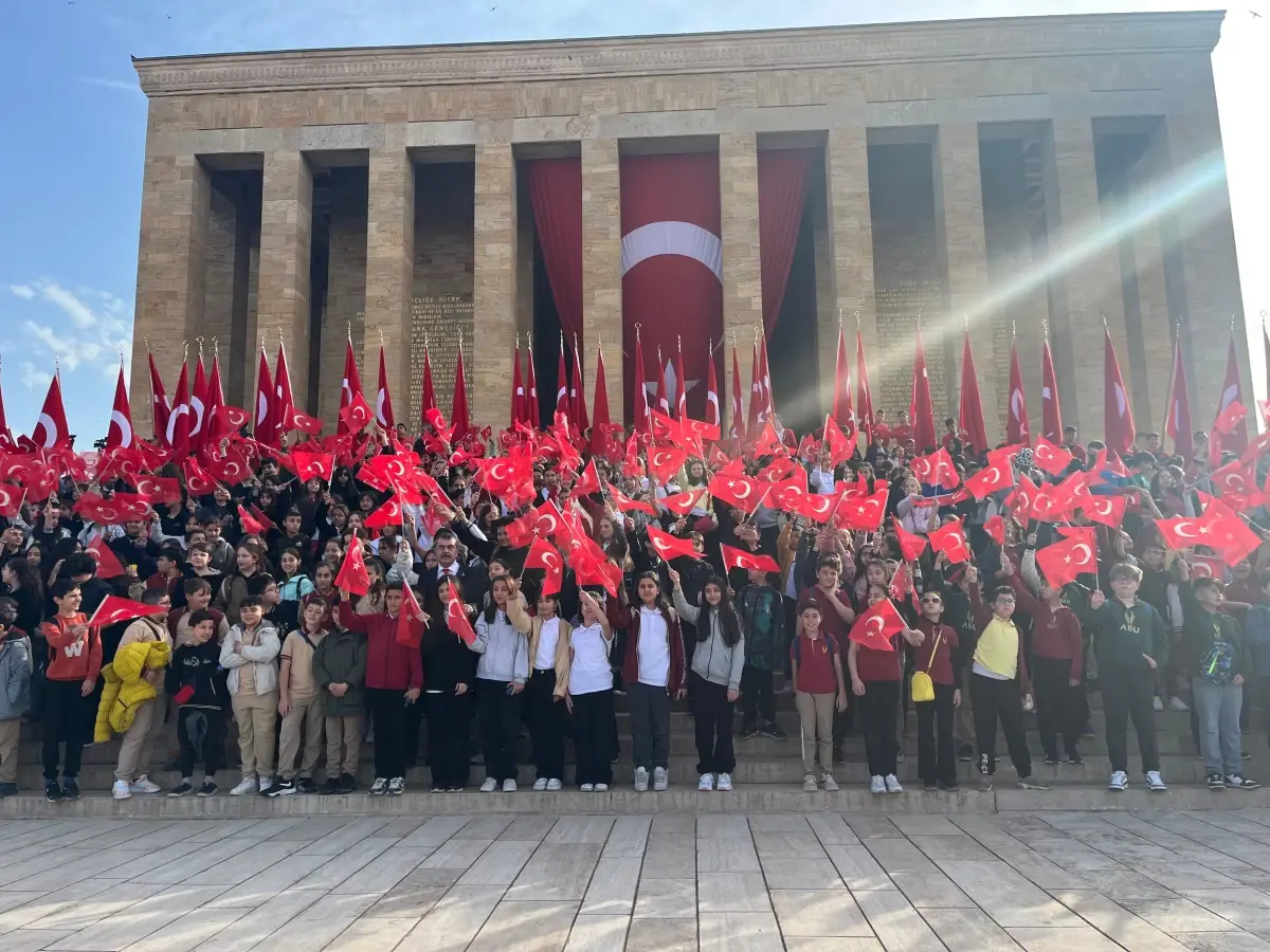 Anıtkabir'i 8 milyon 242 bin 170 kişi ziyaret etti