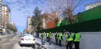 Batman'da karla mücadele çalışmaları sürüyor