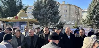 CHP milletvekilleri Enginyurt, Beker ve Ersever, Çankırı'da lokma dağıttı