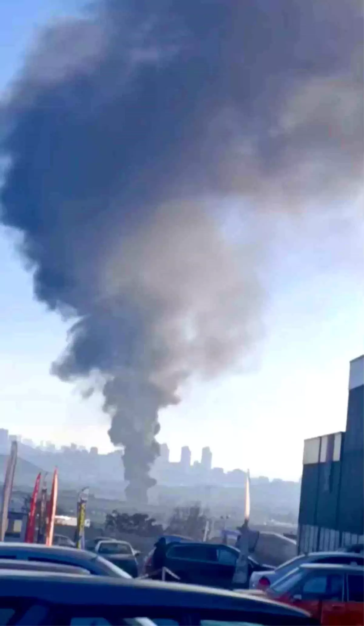 Etimesgut'ta atık plastik yangını