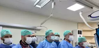 Gaziantep Üniversitesi Hastanesinde anjiyo yöntemiyle mitral kapak tamiri ameliyatı yapıldı