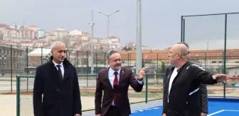 Gölbaşı'nda hokey sahası yapım çalışmaları sürüyor