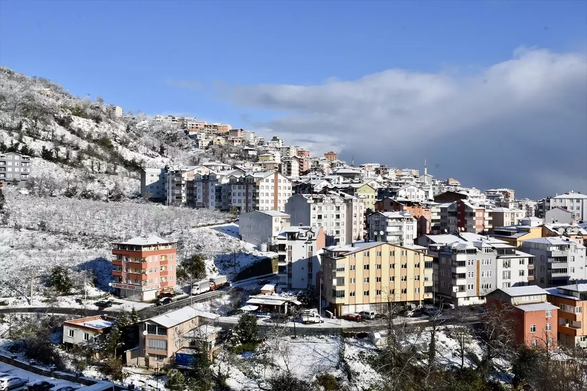Karadeniz'de 1327 yerleşim yerine ulaşım sağlanamıyor