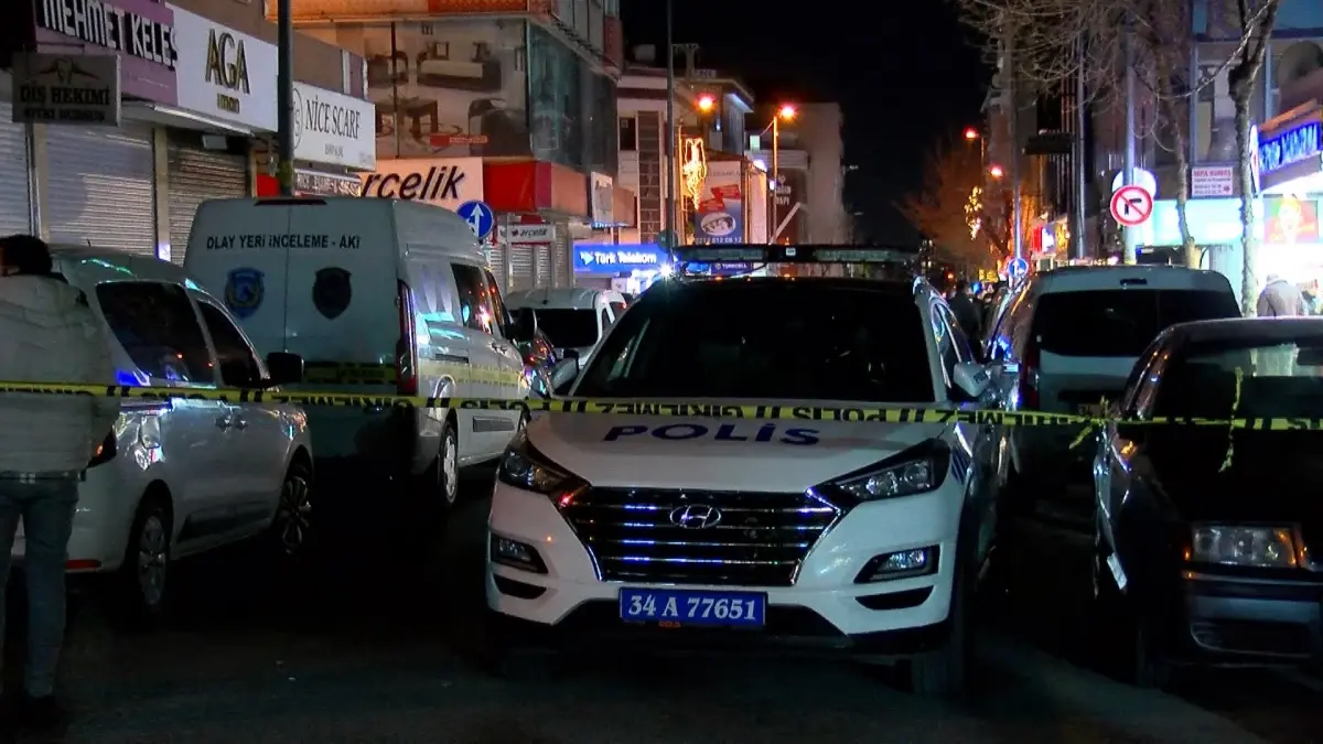 Küçükçekmece'de silahlı saldırı: 3 yaralı