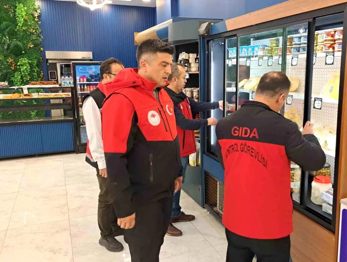 Niğde'de gıda, sahte ve kaçak alkole karşı ortak denetimler sürüyor