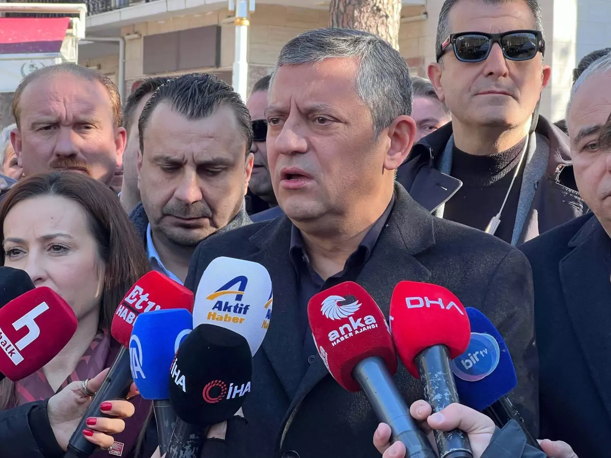 Özgür Özel: Kim Gazze için yürüyorsa izin versinler