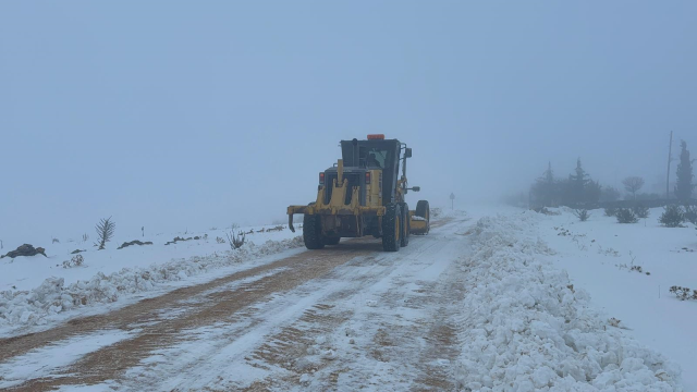 Şanlıurfa'da tarihin en yoğun kar yağışı: 104 saat kesintisiz çalışıldı