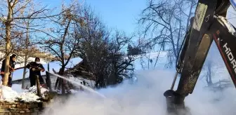 Sinop'ta ahırda çıkan yangında 9 büyükbaş hayvan telef oldu