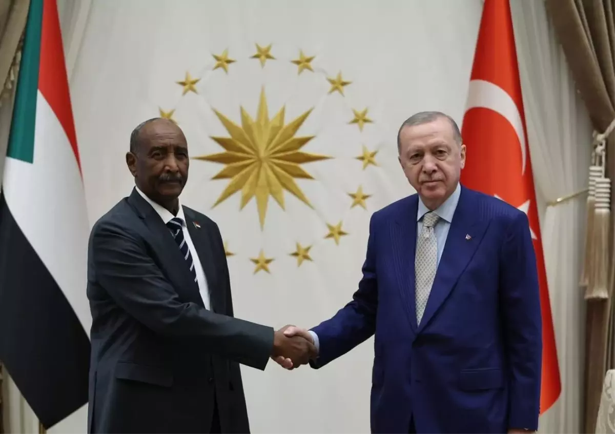 Sudan Egemenlik Konseyi Başkanı Burhan'dan Cumhurbaşkanı Erdoğan'a teşekkür