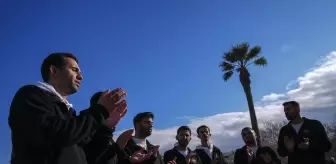 Türküler, üniversiteli gençlerin 'alkış'ında ritim buluyor