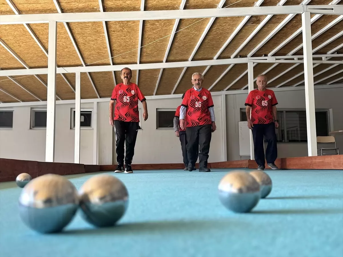 Van'da huzurevi sakinleri boccede şampiyonluk hedefliyor
