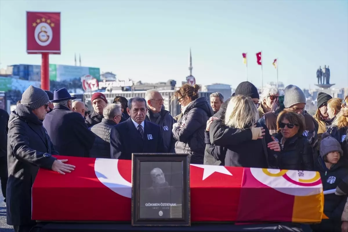 Gökmen Özdenak son yolculuğuna uğurlandı