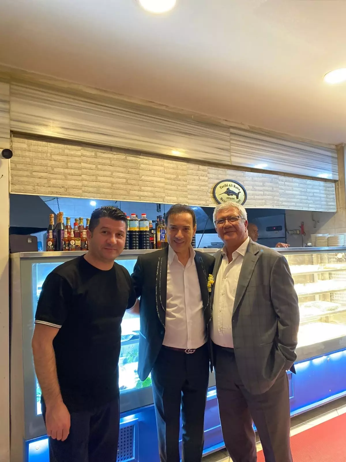 Ali Baba Balık Restoran'da farklı bir yılbaşı deneyimi: Hindi değil balık, DJ değil keman…