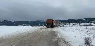 Çankırı'nın Çerkeş ilçesinde kar nedeniyle ulaşım aksadı