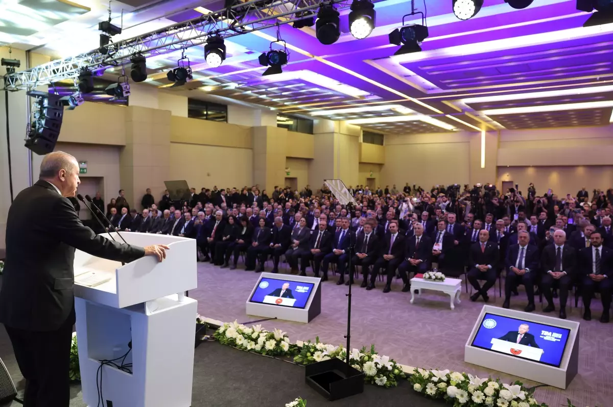 Cumhurbaşkanı Erdoğan: Son aylarda savaşın Karadeniz'deki ticareti tehdit eder boyutlara geldiği görülüyor