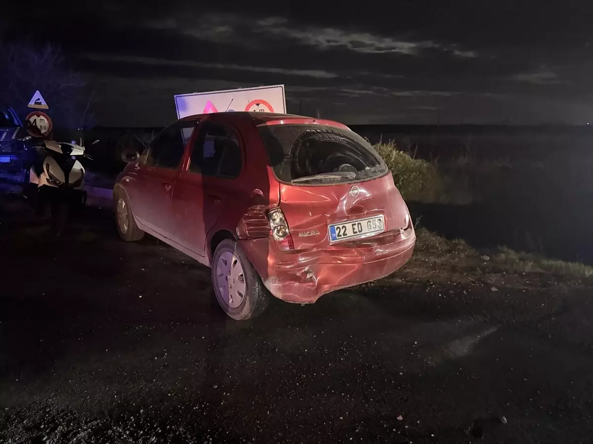Edirne'de tırla çarpışan otomobildeki 4 kişi yaralandı