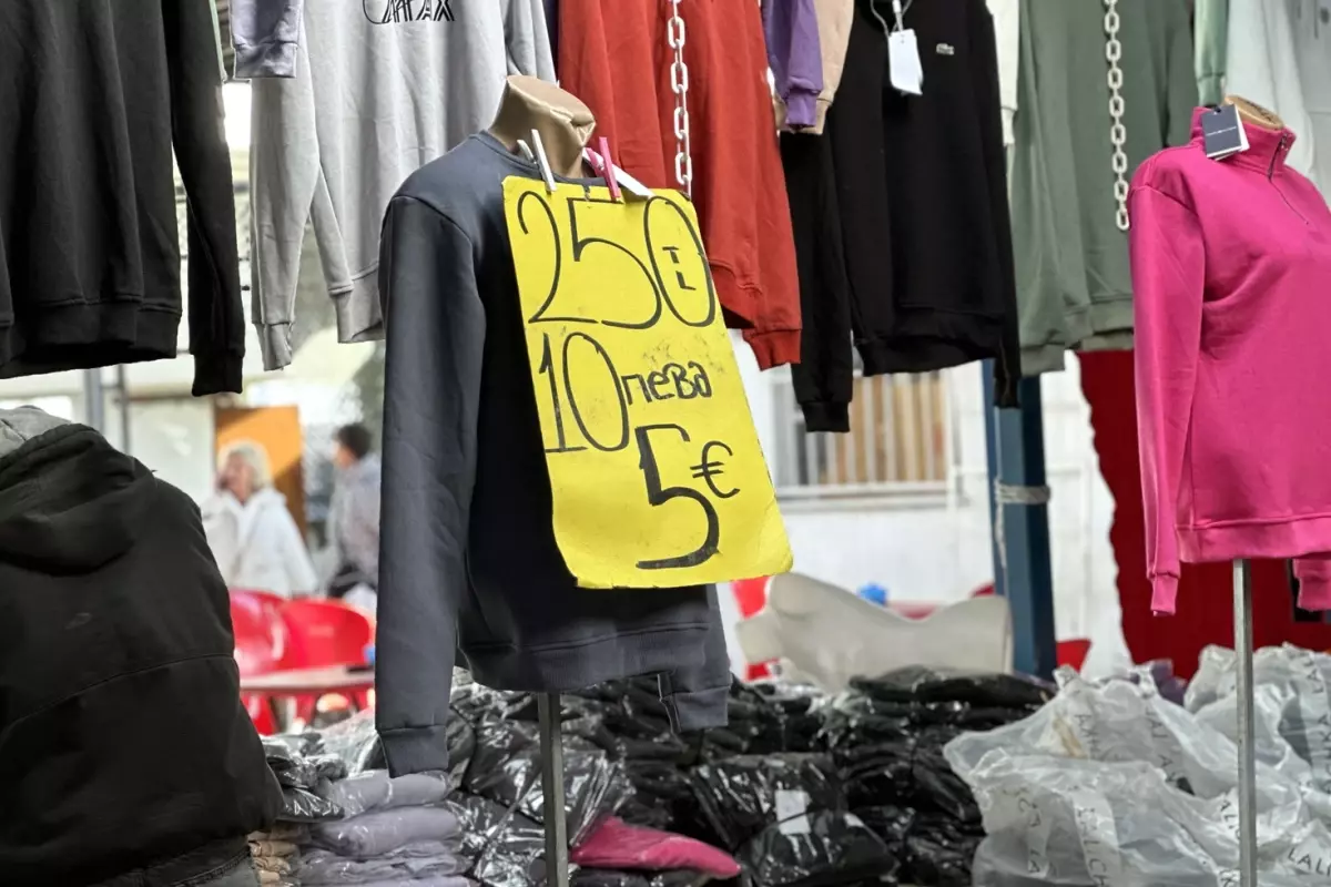 Komşuda para birimi değişti, Türkiye'deki tabelalar da güncelleniyor