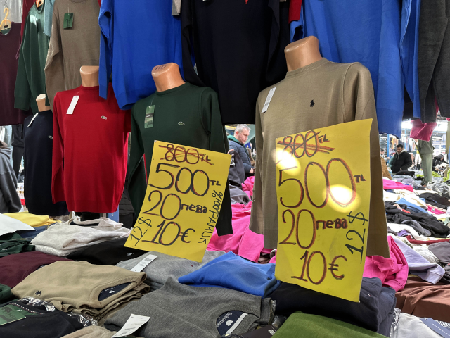 komsuda para birimi degisti turkiye de tabelalar 19421430 5815 m