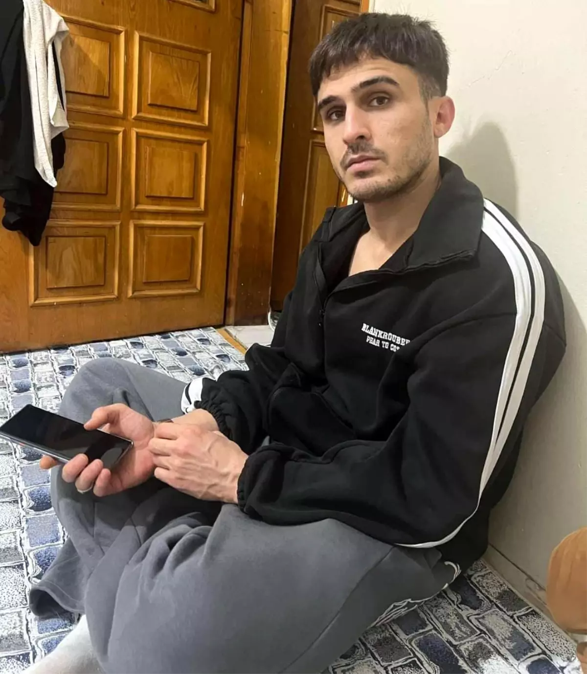 Küçükçekmece'deki silahlı saldırıda ölenlerin cenazeleri Adli Tıp Kurumuna getirildi