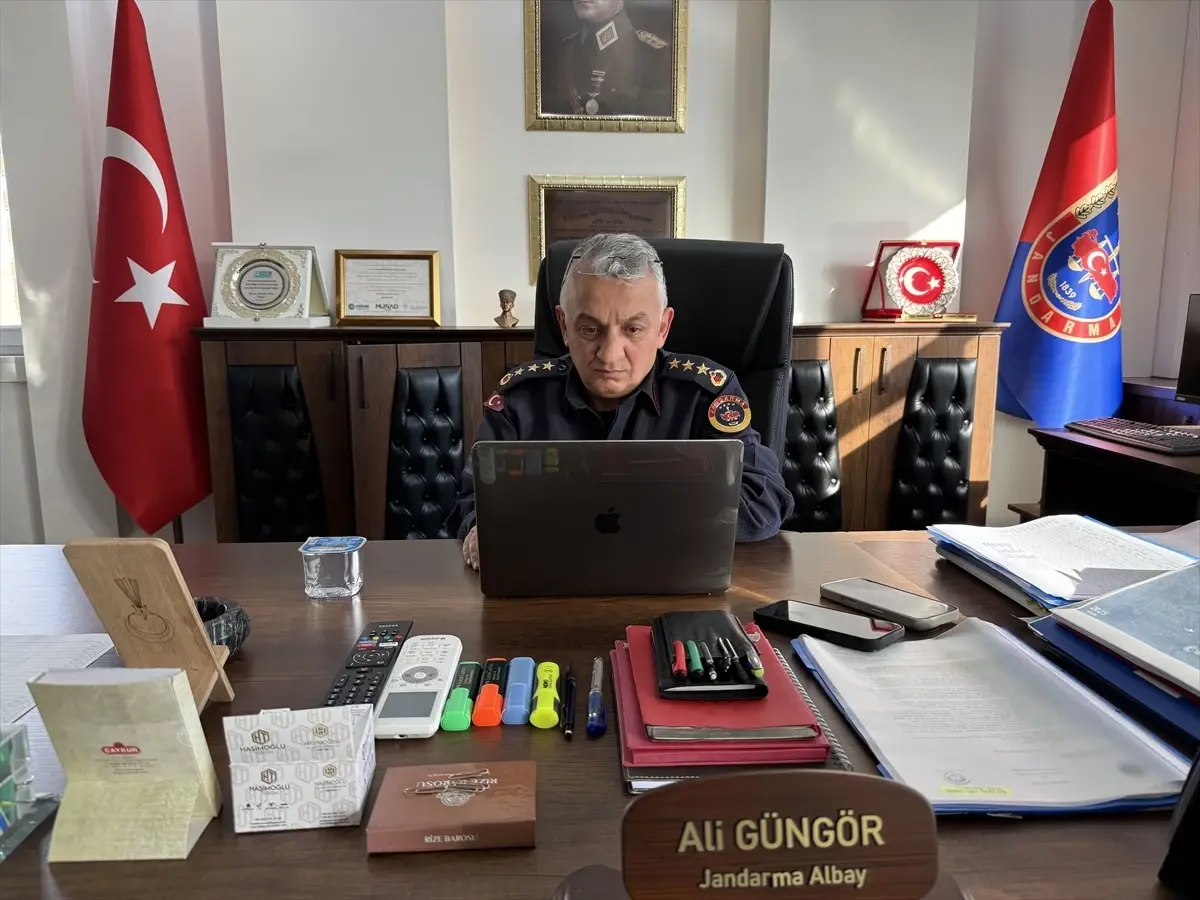 Tekirdağ Jandarma Komutanı Güngör AA'nın "Yılın Kareleri 2025" oylamasına katıldı