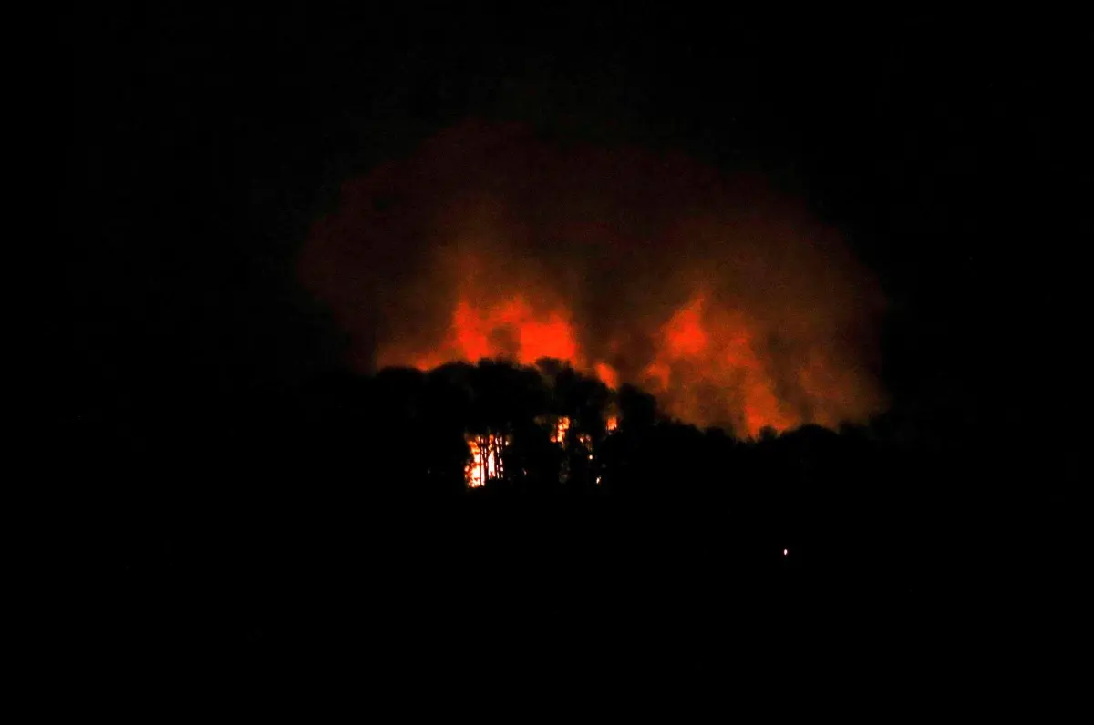 Venezuela'da patlamalar: ABD'li yetkiler emri Trump'ın verdiğini söyledi