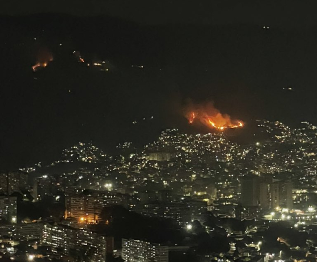 العديد من الانفجارات في العاصمة الفنزويلية كاراكاس