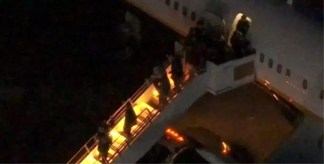 ABD'den Venezuela'ya hava saldırıları: Ülkede acil durum ilan edildi