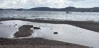 Bodrum'da deniz suyu çekildi