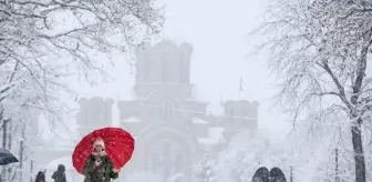 Bosna Hersek'te ve Sırbistan'da kar yağışı etkili oldu