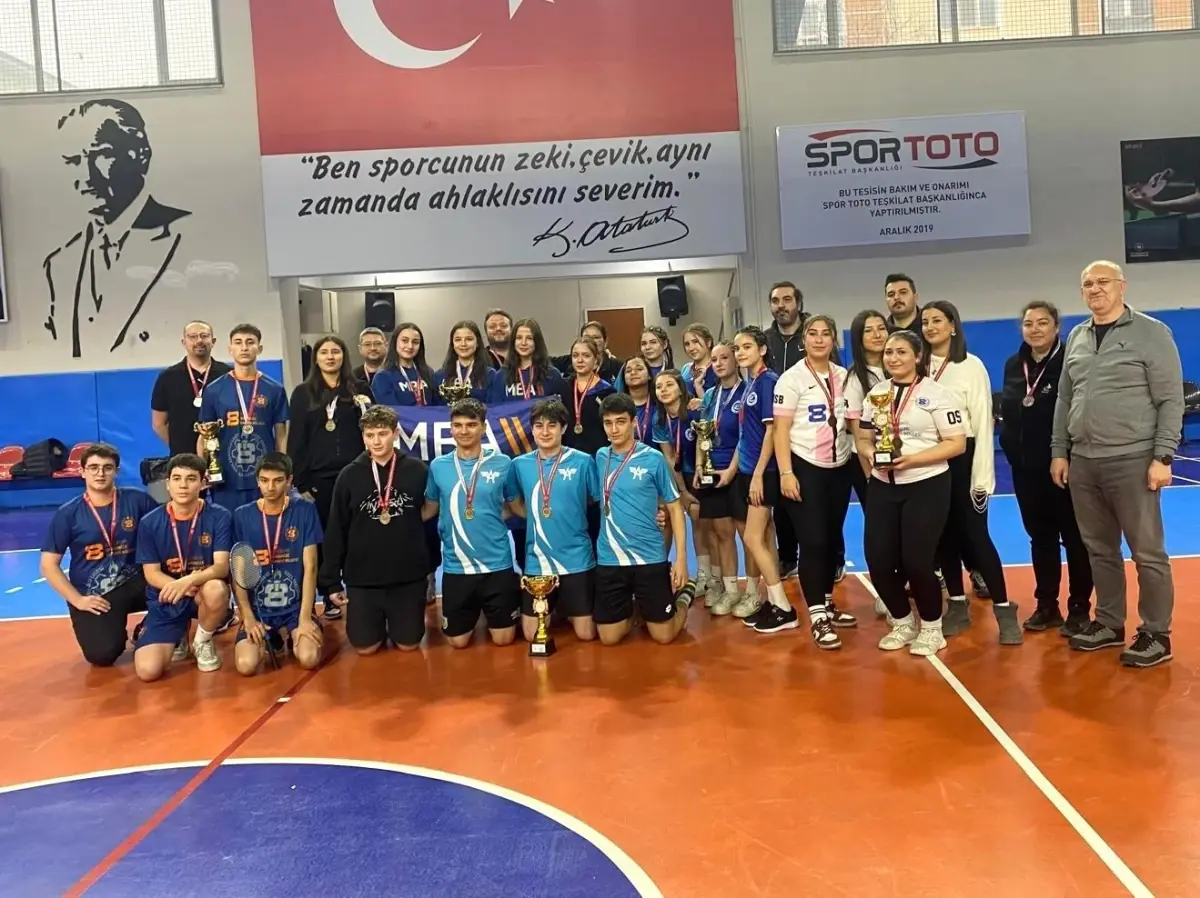 Eskişehir'de badminton heyecanı sona erdi