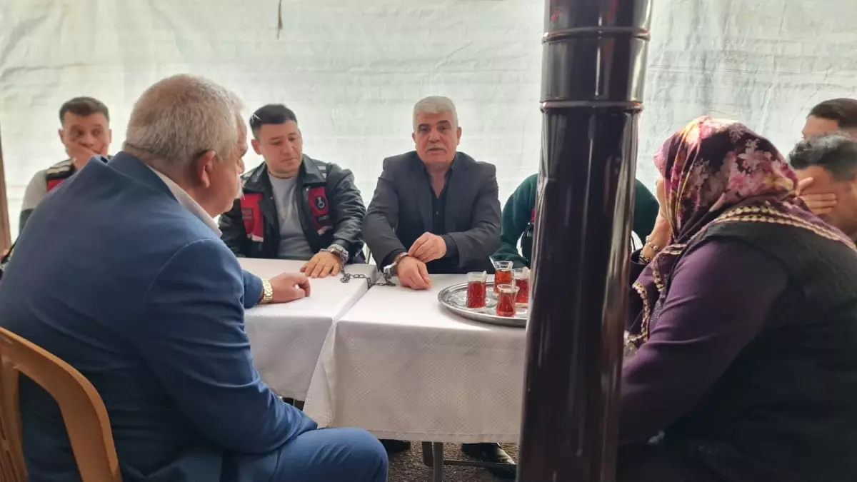 İbrahim Tatlıses'e saldırının azmettiricisi, izinli olarak cenazeye katıldı