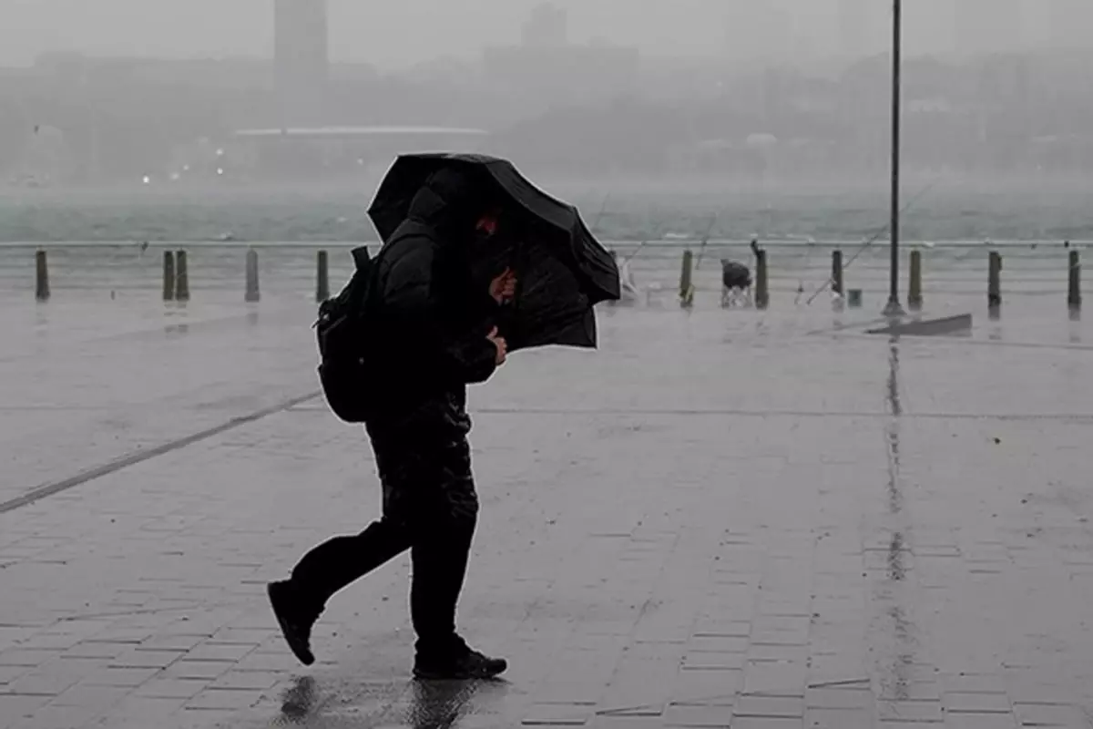 İçişleri Bakanlığı'ndan 13 il için fırtına uyarısı