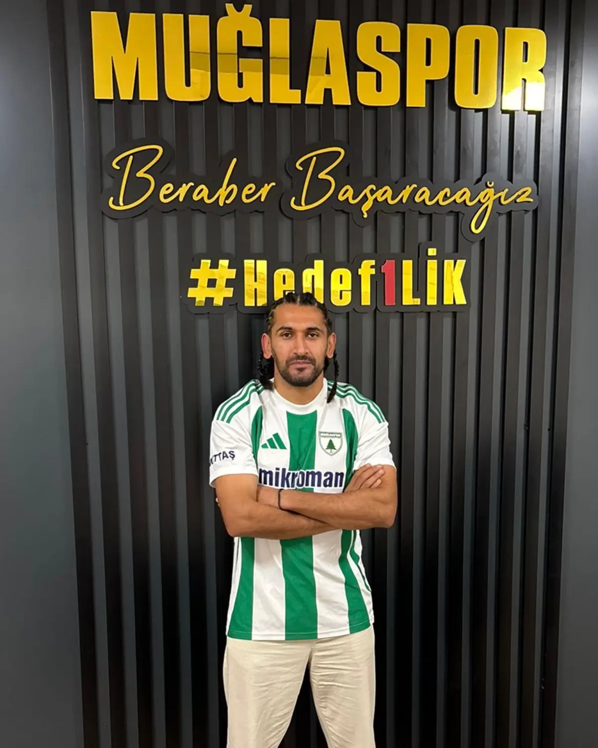 Muğlaspor'da İsa imzayı attı