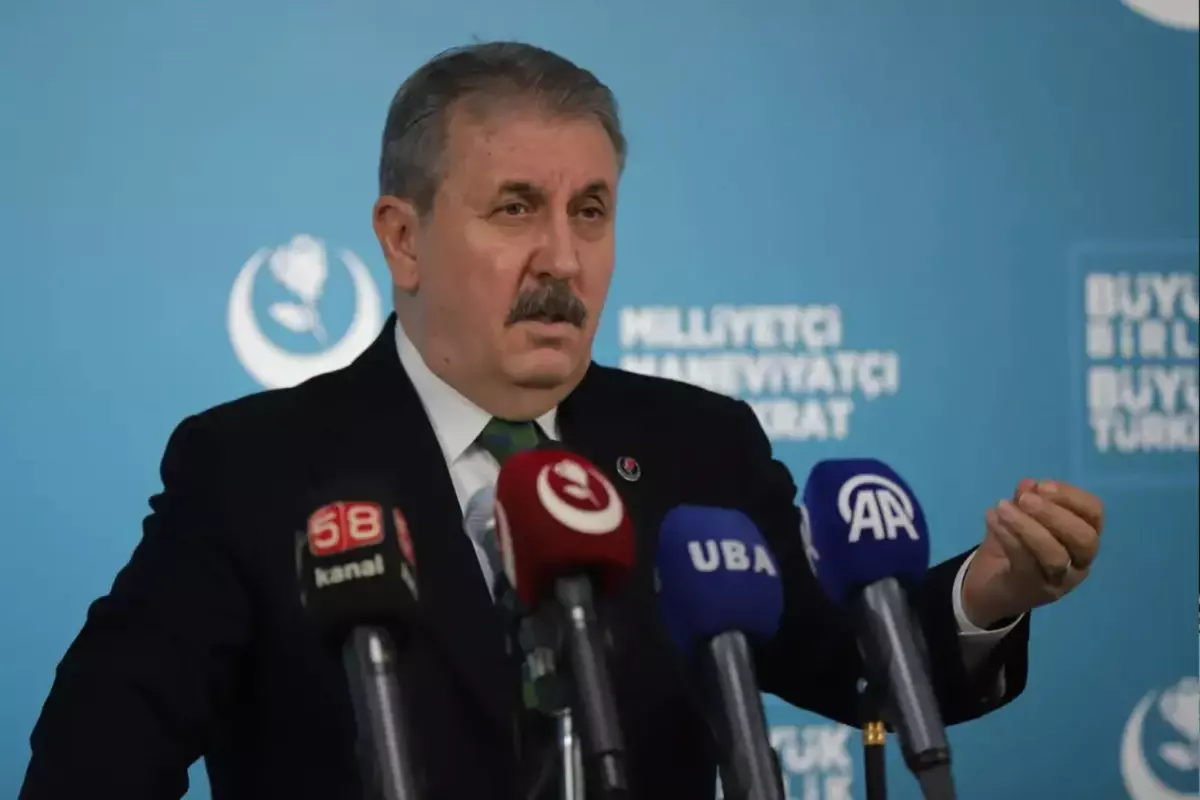 Mustafa Destici'den Venezuela tepkisi: ABD'nin operasyonunu kınıyorum