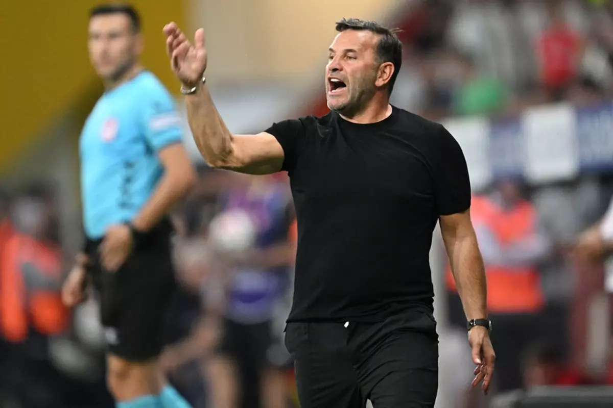 Okan Buruk iki ayrılığı açıkladı