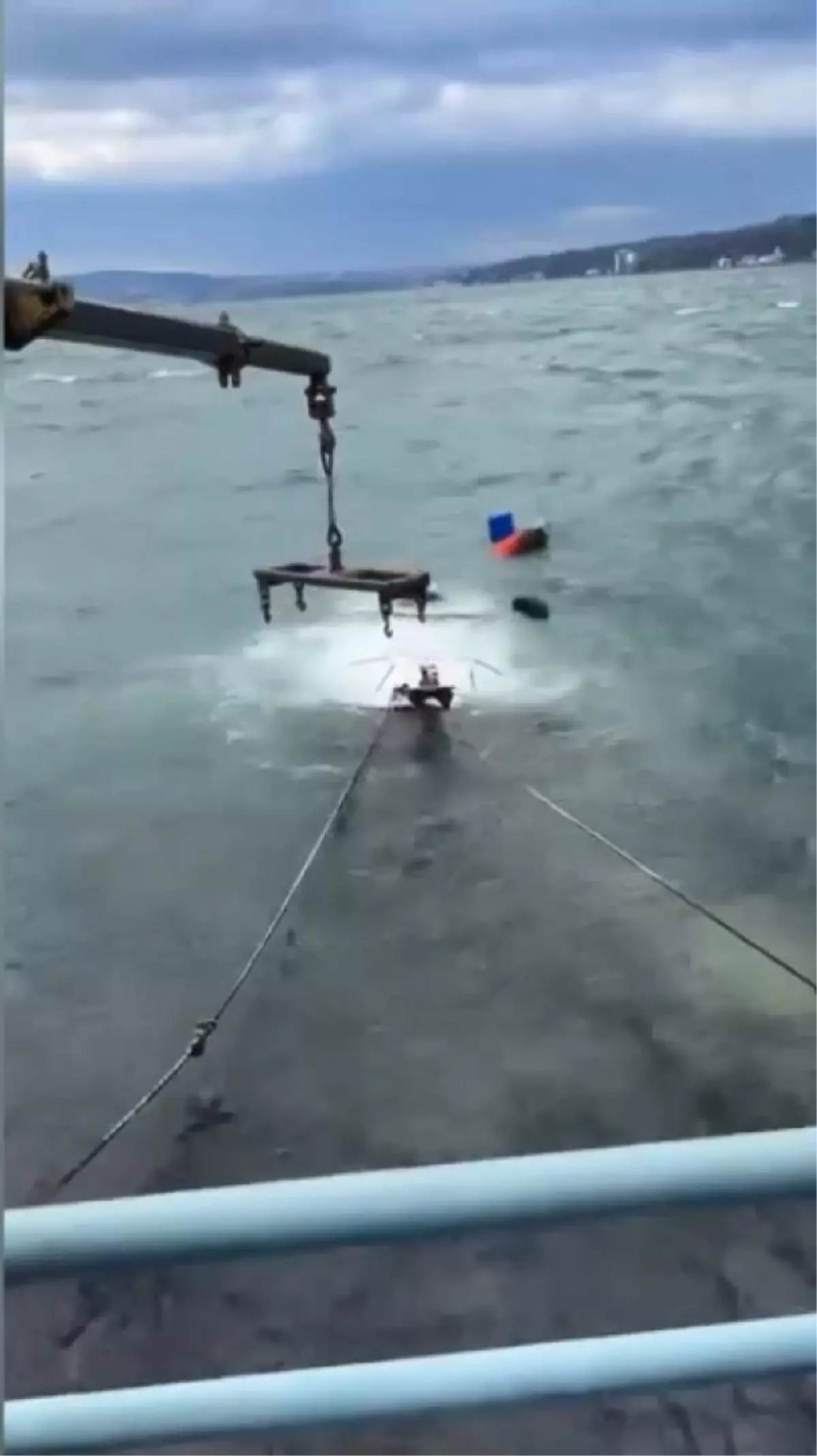 İstanbul'da Şiddetli Lodos: Balıkçı Teknesi Battı