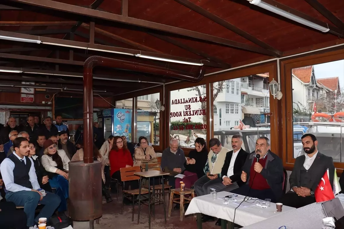 Adalar Belediyesi Meclis Toplantısı'nda, toplatılan akülü araçlar konuşuldu