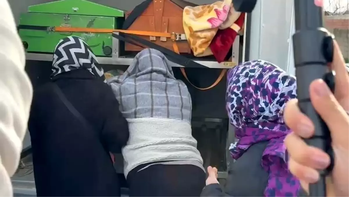 Anneden en acı veda: Elif Kumal son yolculuğuna uğurlandı