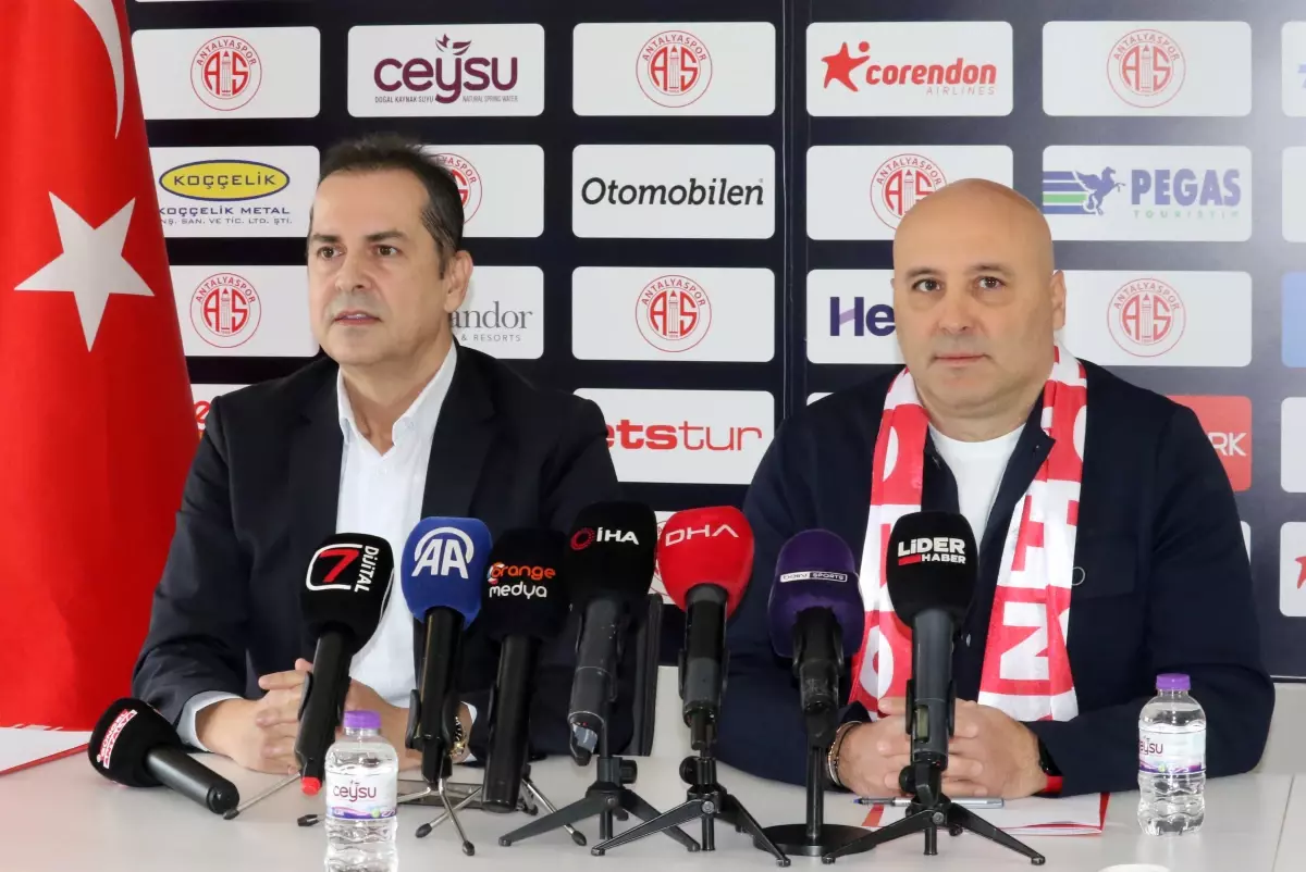 Antalyaspor'da Yeni Teknik Direktör Sami Uğurlu Göreve Başladı