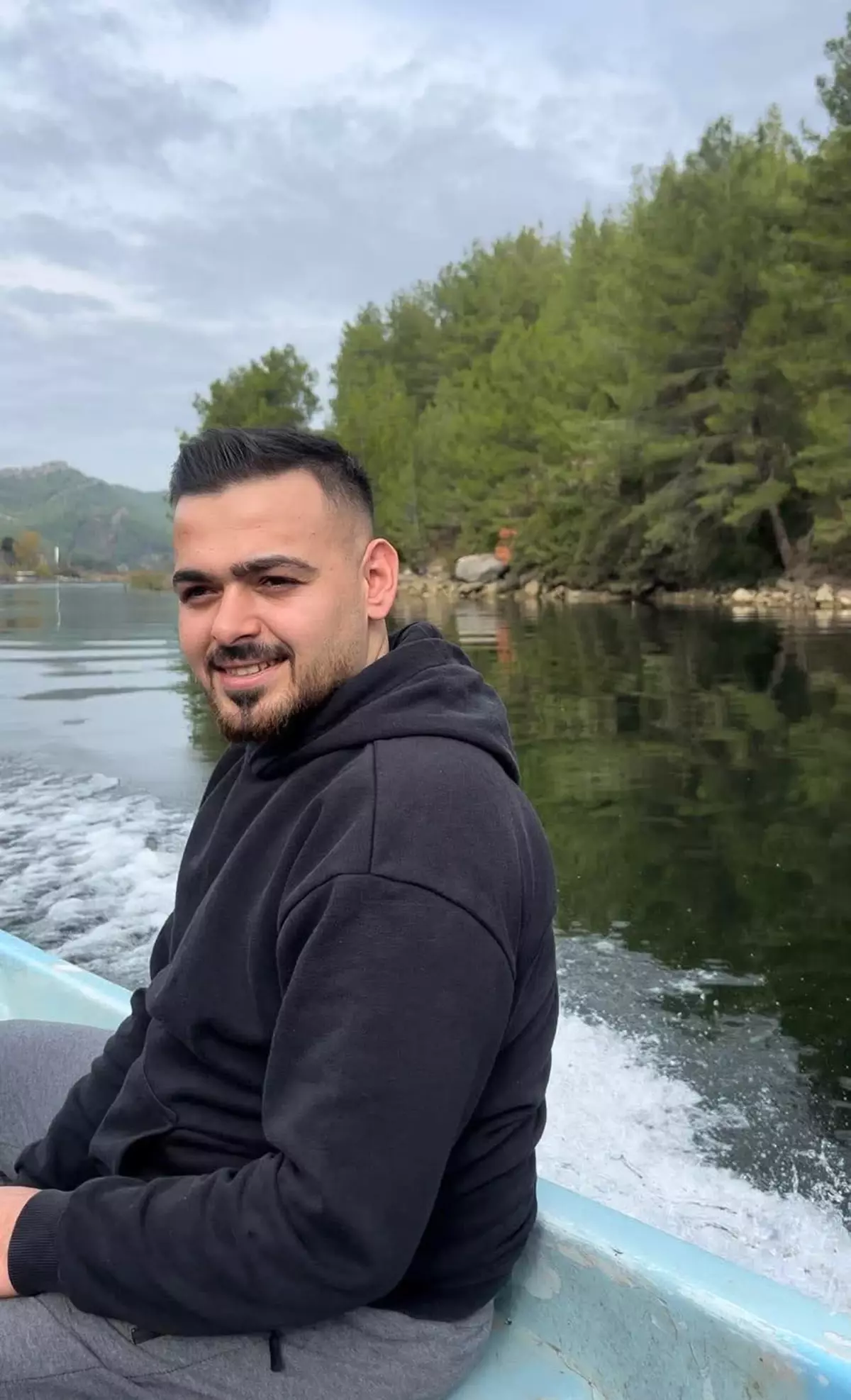 Avcıların Silahından Çıkan Saçmalarla Vurulan Genç Hayatını Kaybetti