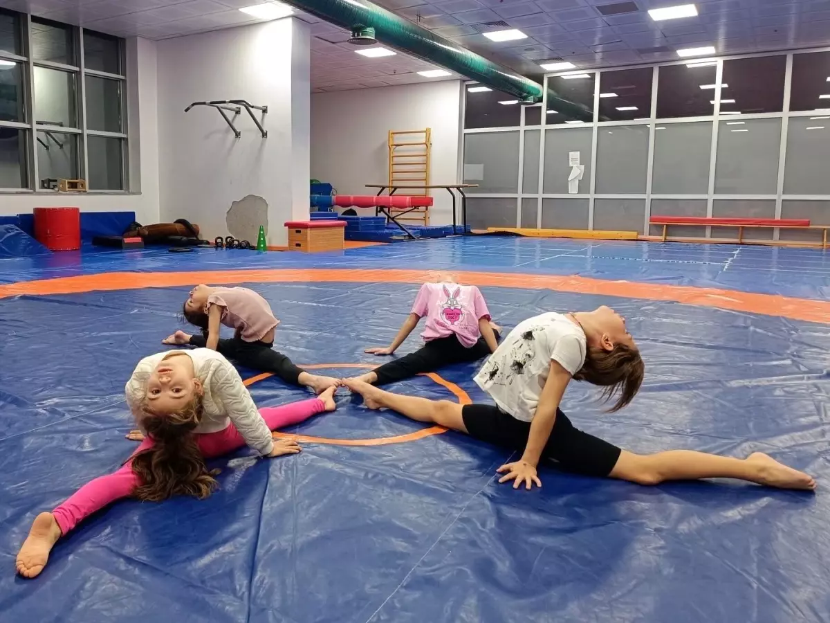 Bilecik'te cimnastik antrenmanları sürüyor