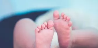 Durağa bırakılan bebek evlilik dışı ilişkidenmiş! Yakınları gözaltında