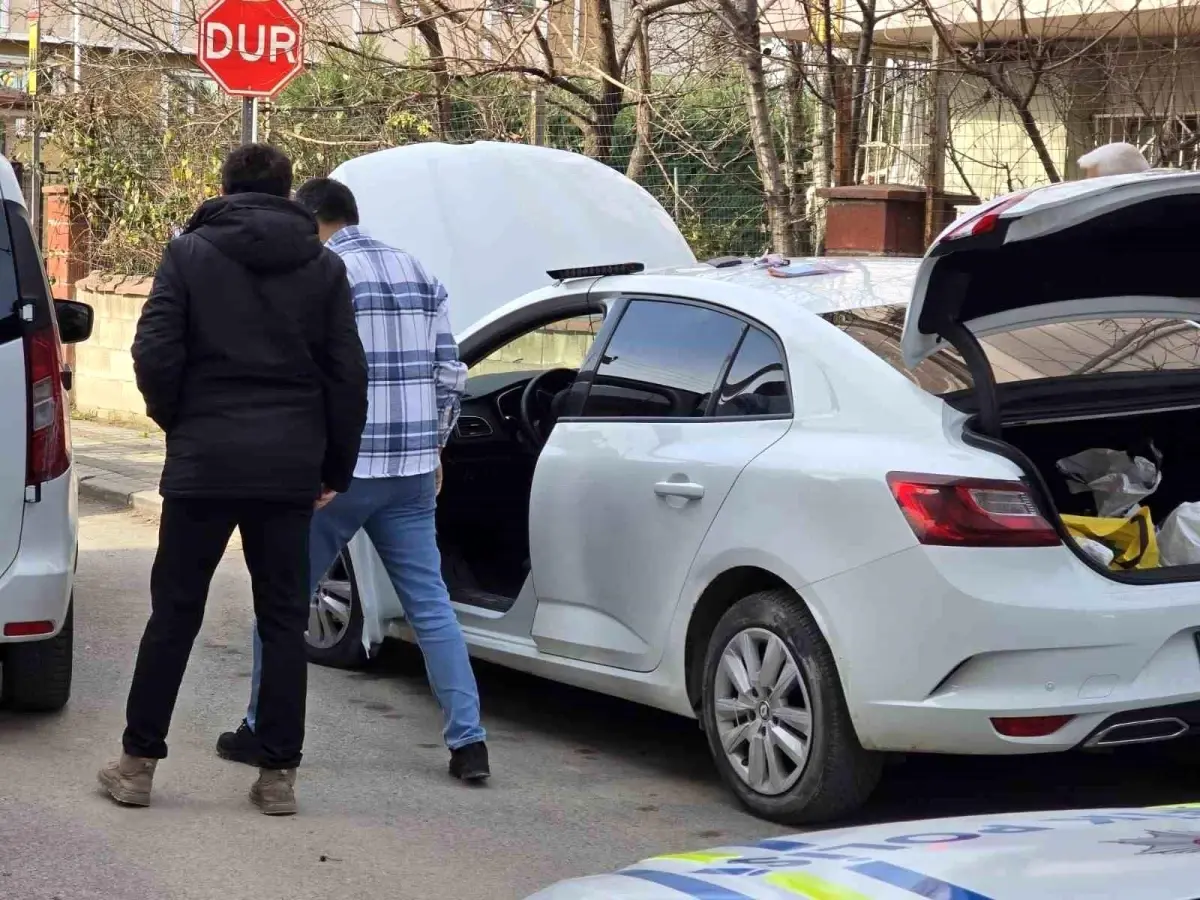 Çakarlı araçla polisten kilometrelerce kaçtı, 173 bin lira ceza yedi