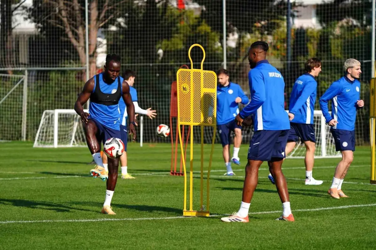 Çaykur Rizespor 2. devre hazırlıklarını sürdürüyor
