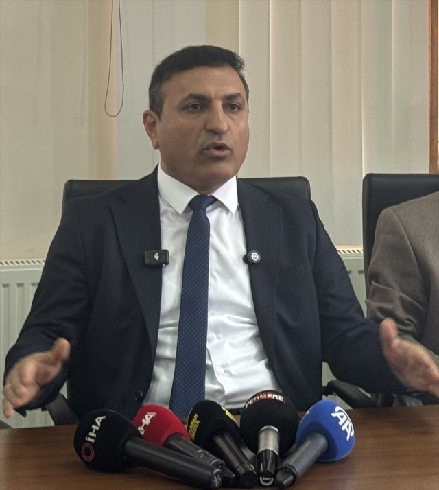 تصريحات لاذعة من رئيس حزب الشعب الجمهوري إلى حزبه: يجب على الذين تم محاكمتهم بتهمة الرشوة أن يحاسبوا