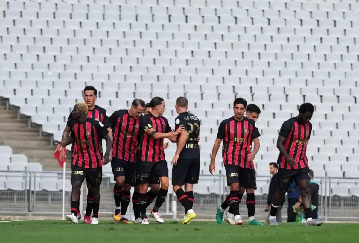 Fatih Karagümrük, 4 futbolcuyla yollarını ayırdı