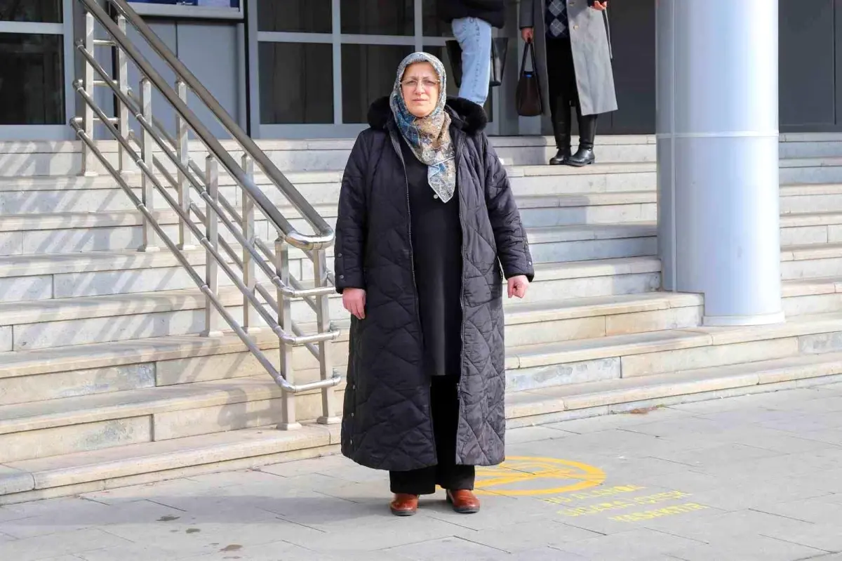 Hem anne hem çalışan hem öğrenci; O Gümüşhane Üniversitesi'nin Sibel Ablası