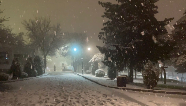 The weather in Istanbul is changing suddenly! Snow, storm, and heavy rain are coming