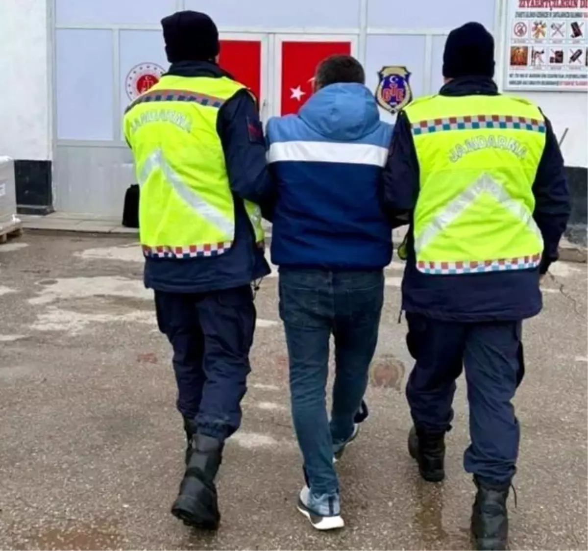 Kırşehir'de aranan şahıs yakalandı